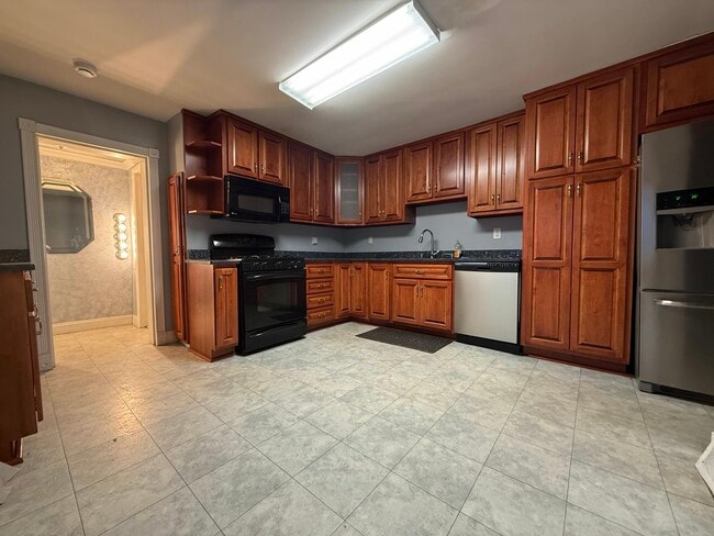 Photo - 1706 Mary St House