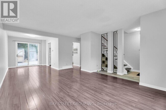 Building Photo - 1 Ranchwood Crescent