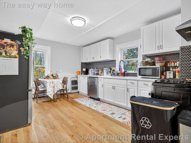 Foto del edificio - 114 Woodstock St