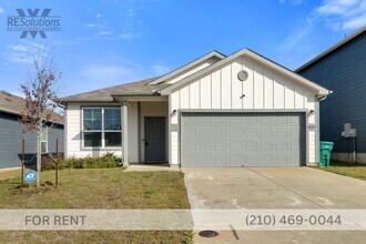 Building Photo - 10243 Band Wagon