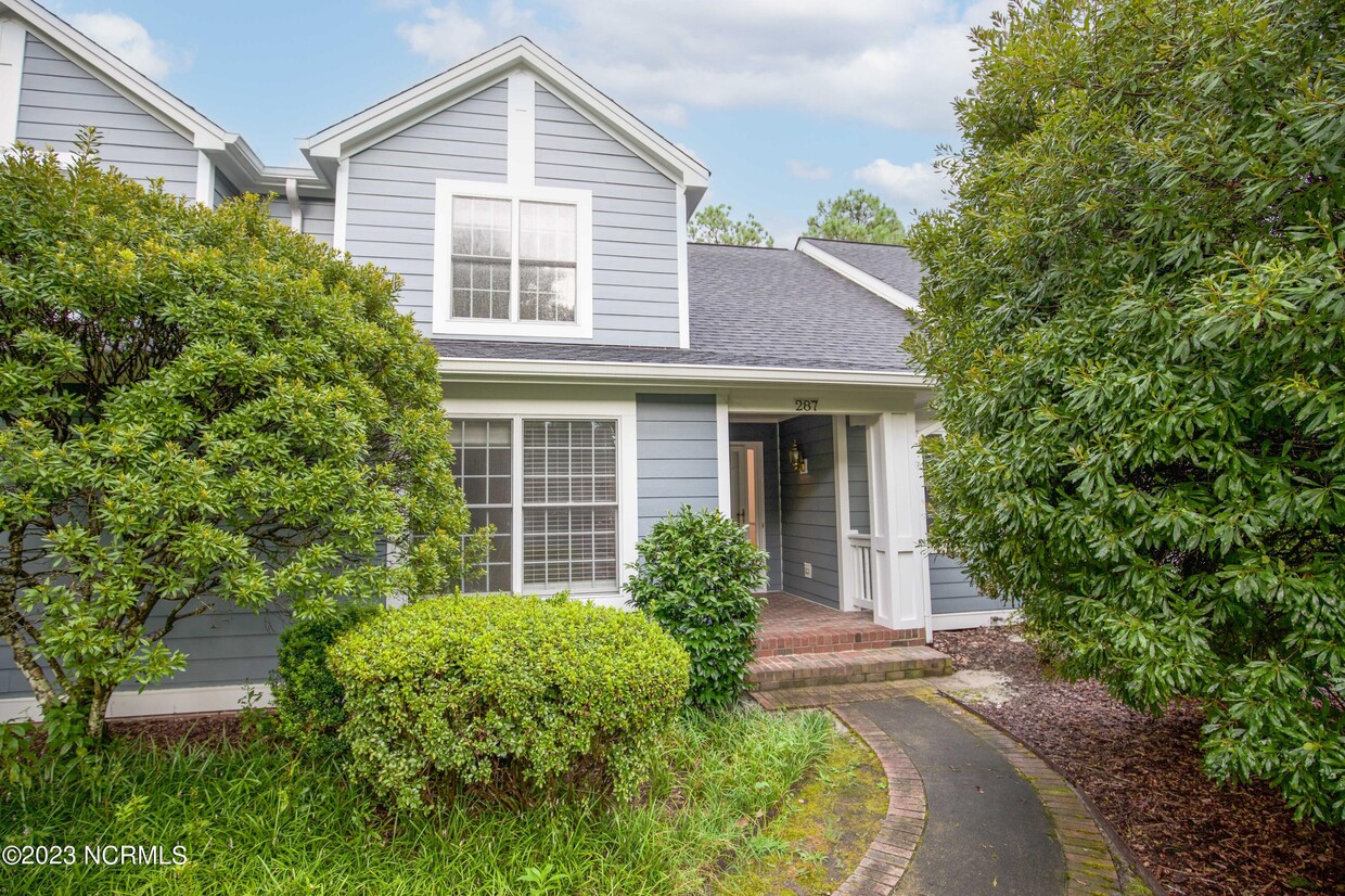 Primary Photo - 287 Knoll Rd