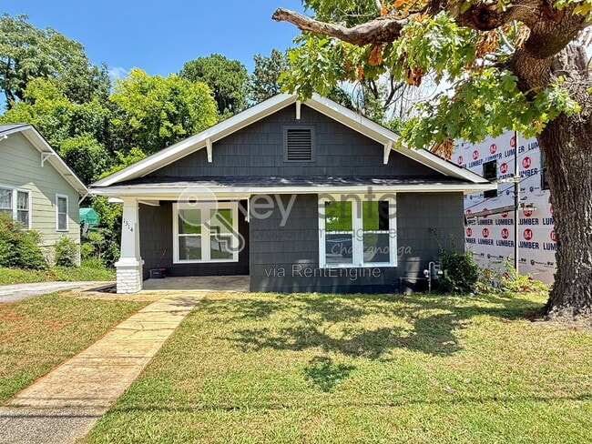 Photo - 1314 Dallas Road House