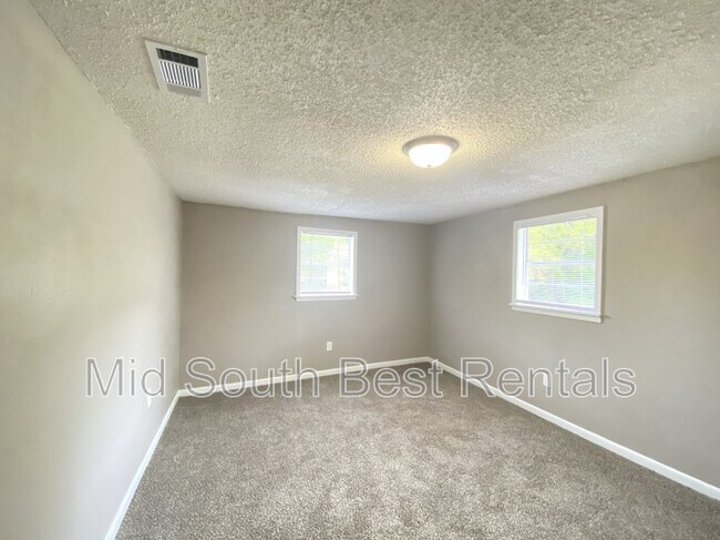 Foto del edificio - 1521 Valmar St