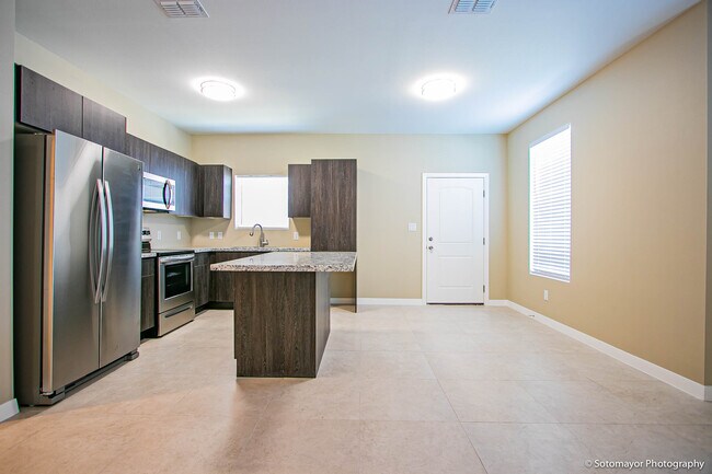 Foto del edificio - 1313 Alta Vista Dr