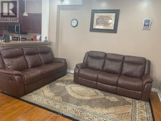 Building Photo - 7333 Cork Tree Row