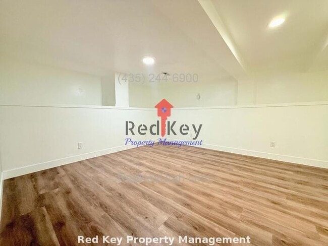 Building Photo - 3150 W Duplex