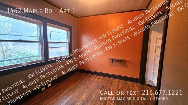 Building Photo - 1462 Maple Rd