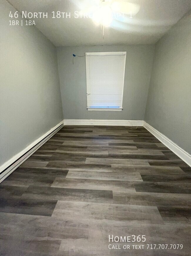 Building Photo - 46 N 18th St. Apt 1 Available TODAY!