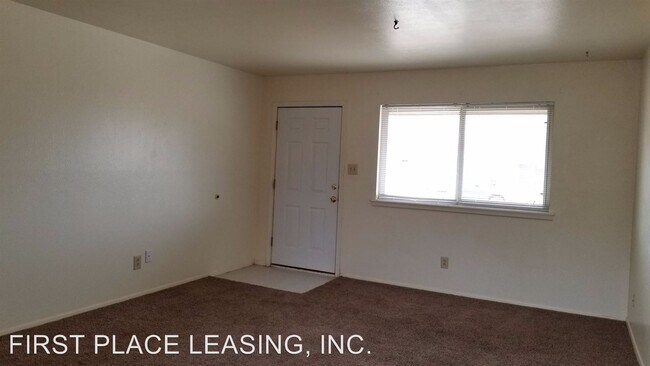 Building Photo - 3 br, 1 bath House - 1128 Comer Dr.