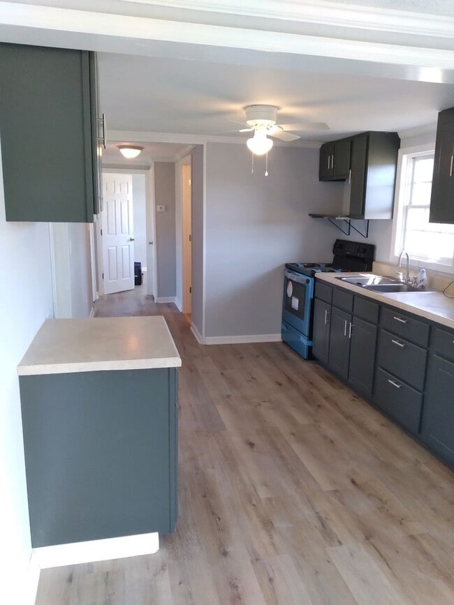 Foto del edificio - 116 Cooper Rd