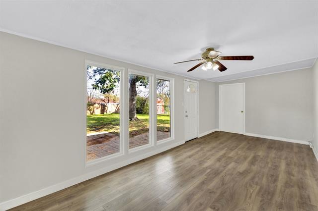 Foto del edificio - 6833 Norma St