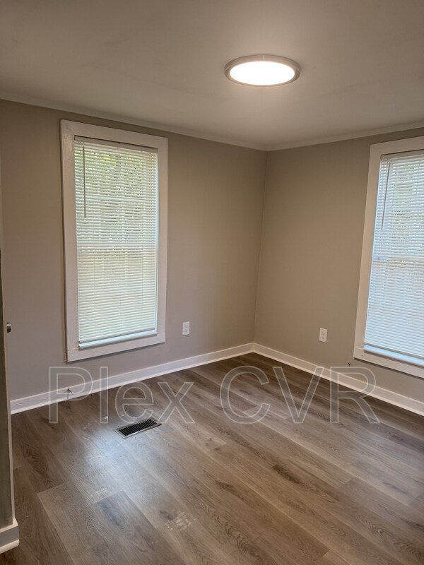 Foto del edificio - 4226 Oates Ave