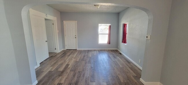 Building Photo - 408 Rudd Ave