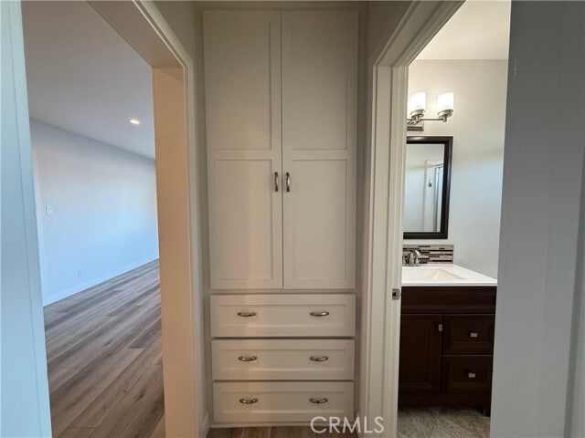 Building Photo - 657 W 24th St