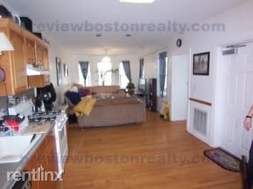 Building Photo - 44 Champney St