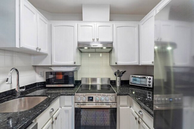 Photo du bâtiment - 1126 W 11th Ave