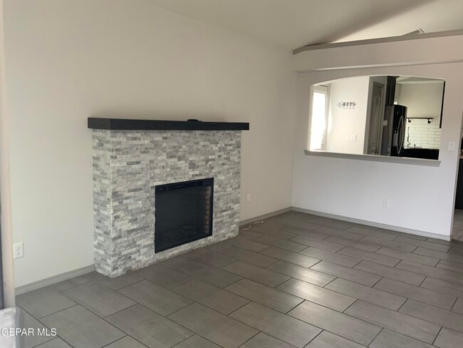 Building Photo - 4837 Kiko A Fierro Dr