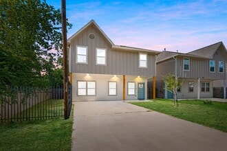 Building Photo - 8357 Tate St
