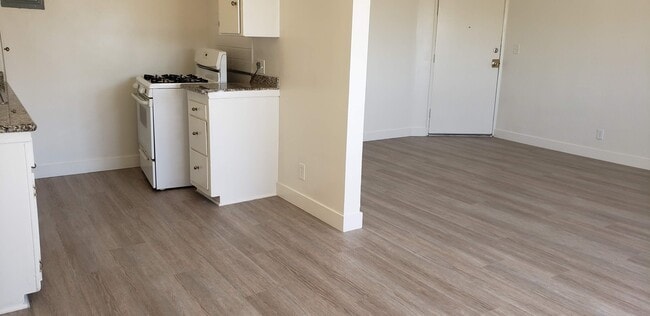 Building Photo - 4205 Alexandria Pl