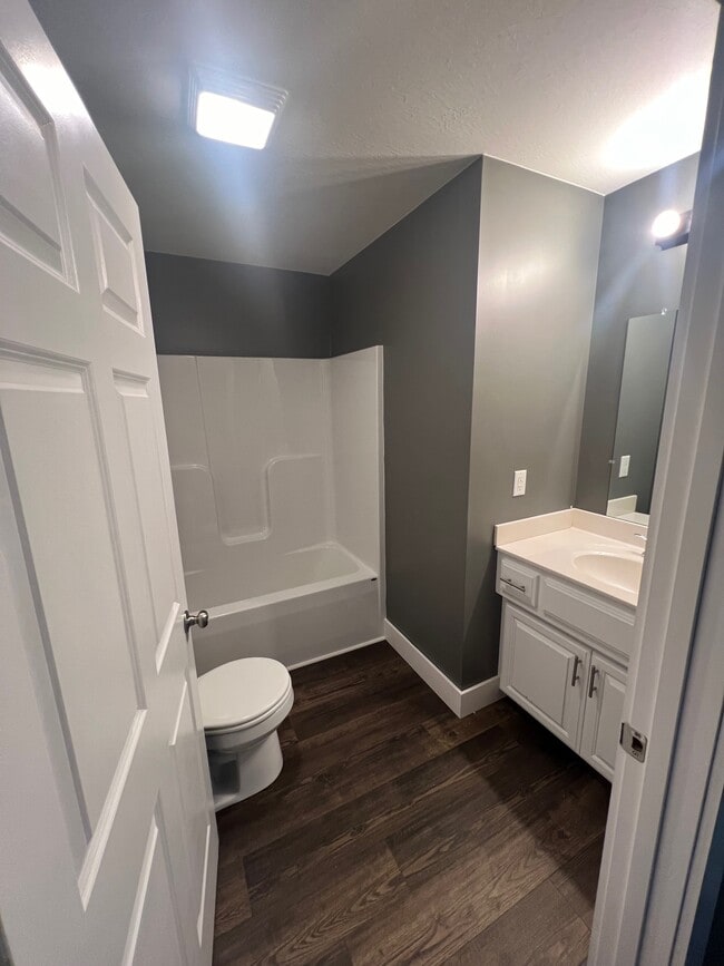 Building Photo - 305 Camptown Rd