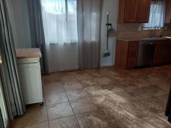 Foto del edificio - 2102 36th St Ct