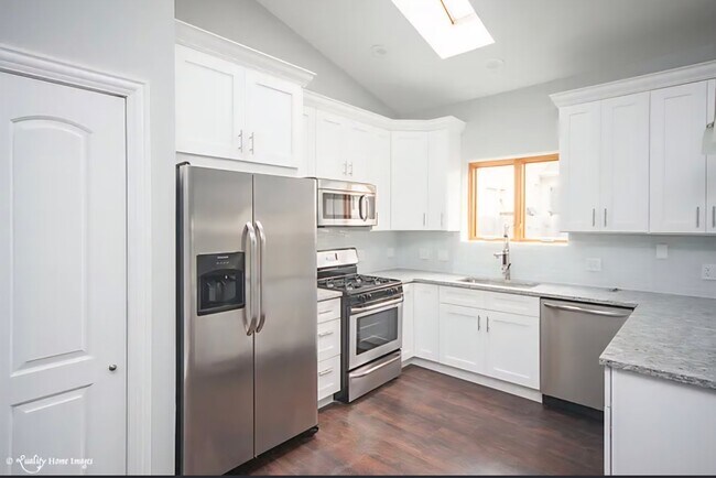 Foto del edificio - 1219 Blackhawk Dr