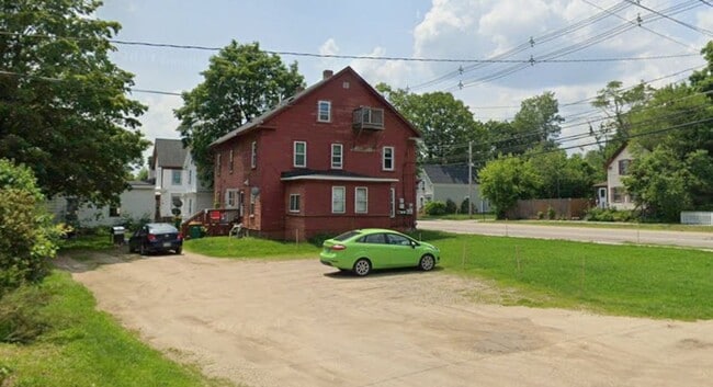 Building Photo - 391 Portland St