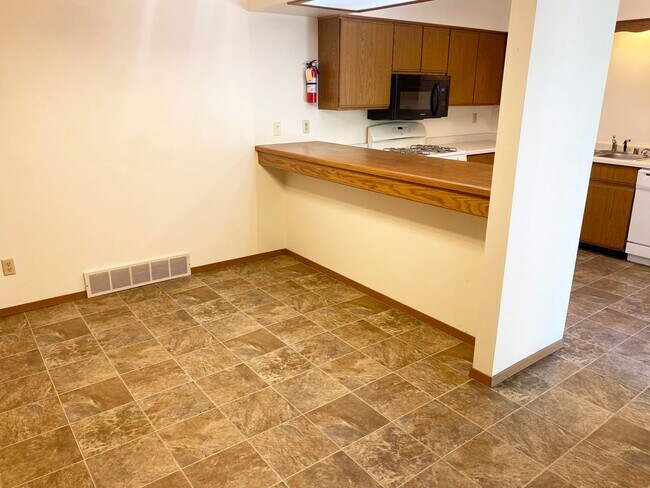 Building Photo - 4-Plex Located