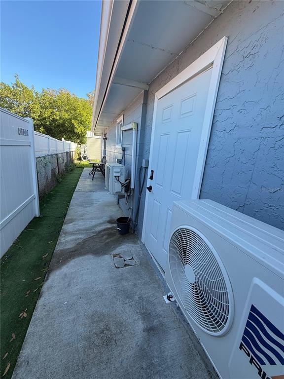 Building Photo - 8204 Dahlia Ave