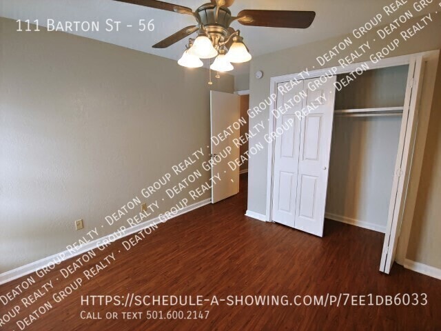 Building Photo - 111 Barton St