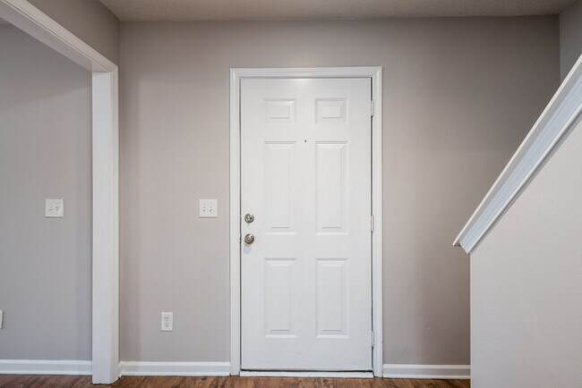 Building Photo - 3504 Anastasia Ct