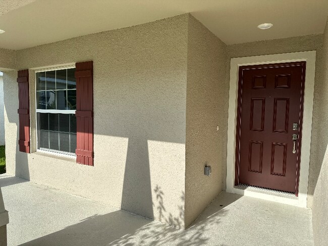 Foto del edificio - 6341 Gardner Dr
