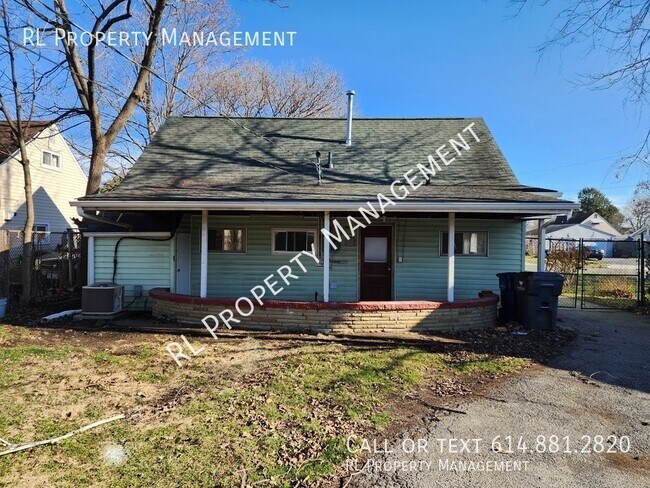 Foto del edificio - *WAIVED APPLICATION FEE WITH APPROVED APPL...