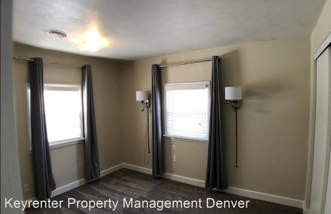 Foto del edificio - 3 br, 1 bath House - 1705 S Pennsylvania St