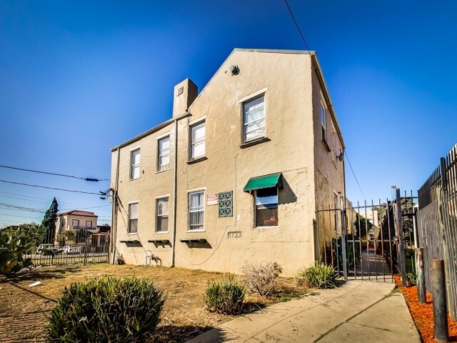 Building Photo - 1733 Seminary Ave