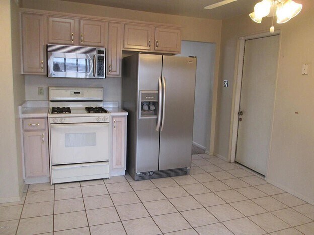 Foto del edificio - 2 Bedroom, 2 Bath Home Coming Soon!