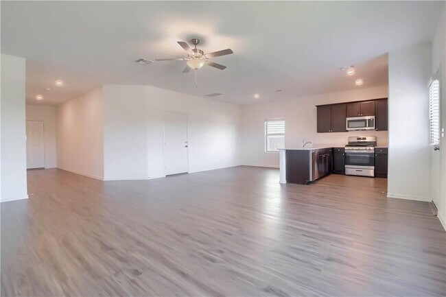 Building Photo - 7508 Tonka Ln