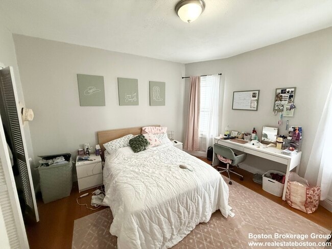 Building Photo - 17 Cawfield St