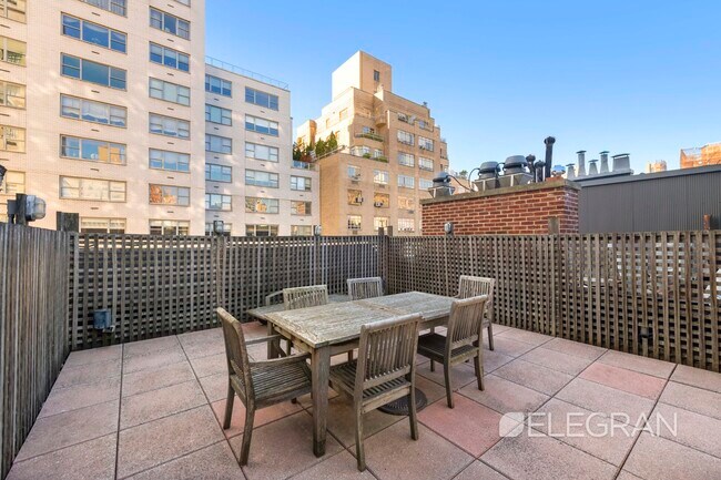 Foto del edificio - 51 E 67th St