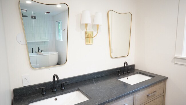 Foto del edificio - 3305 E Olive St
