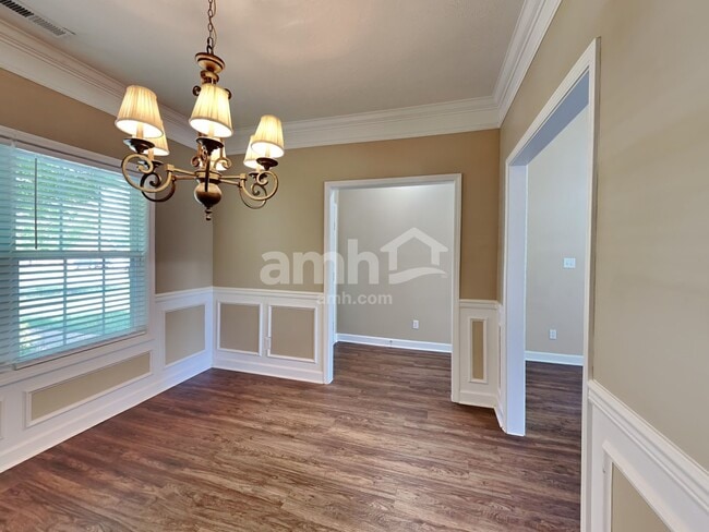 Building Photo - 711 Riata Ct