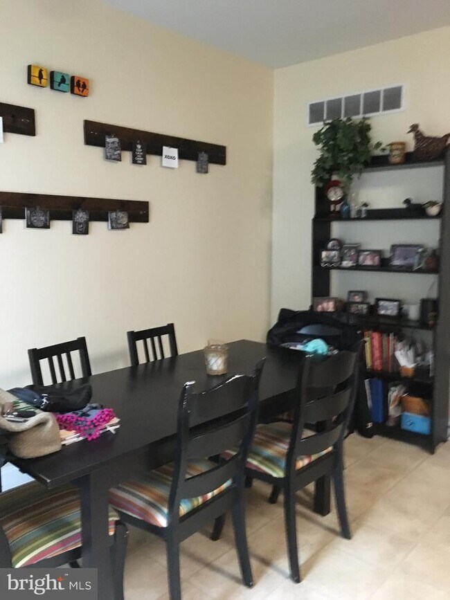 64 GROVE, Devon, PA 19333 Townhome Rentals in Devon PA