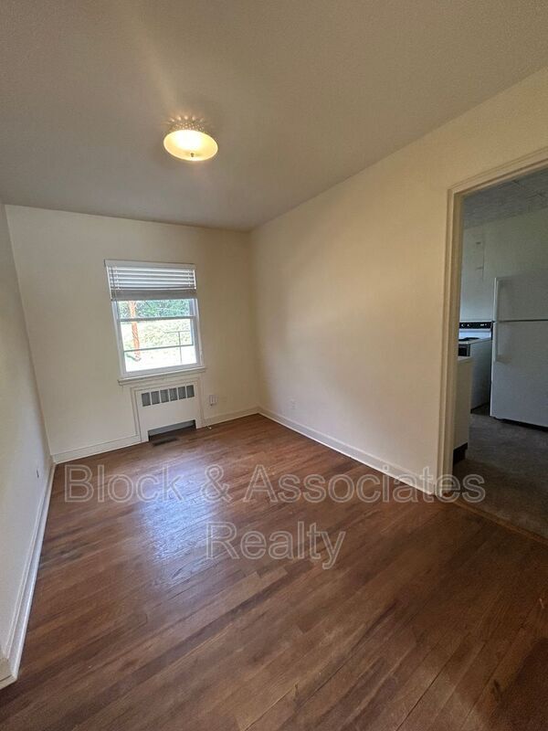 Foto del edificio - 2509 Miller Park Cir