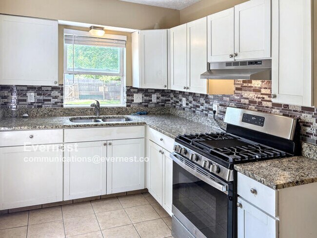 Foto del edificio - 471 Whitethorne Ave