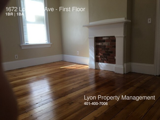 Building Photo - 1672 Lonsdale Ave
