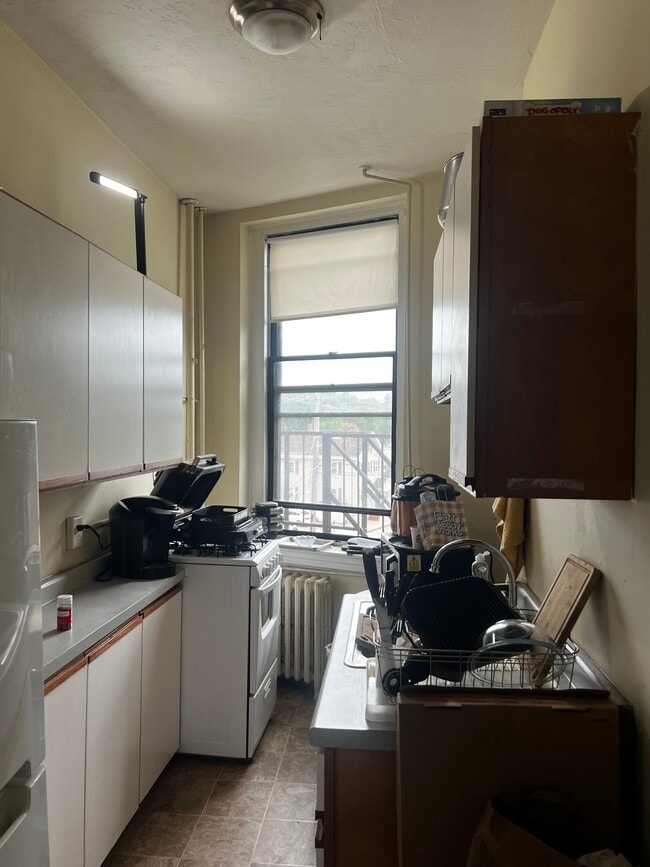 Photo - Waverly Apartments