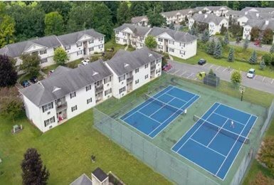 Foto del edificio - 100 Suburban Park Dr