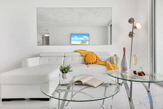 Building Photo - 3901 S Ocean Dr