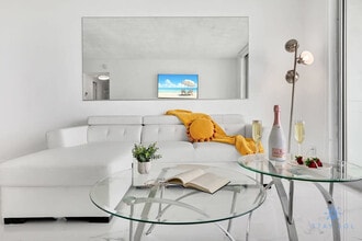 Building Photo - 3901 S Ocean Dr