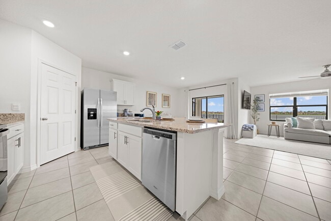 Foto del edificio - 1893 Capital Dr SE